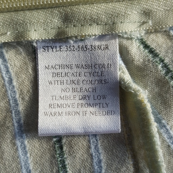 Roper Women's Sleeveless Top - Picture 6 of 7